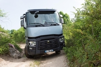 Mit dem automatisierten Getriebe Optidriver Xtended für die Renault Trucks Baureihe C und K können schwierige Einsatzbedingungen mit zusätzlichen Kriechgängen bewältigt werden.
