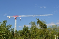 Der Terex CTT 472-20 Flat-Top-Turmdrehkran bietet  hervorragende Tragfähigkeiten im kompletten Arbeitsbereich von bis zu 80 m Reichweite. (Bild: Terex Cranes)