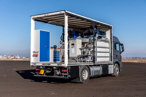 Im Inneren des Mudcleaner Trucks leistet die Recyclinganlage die gesamte Aufbereitung des Bohrschlamms im HDD-Verfahren. (Bild: Max Wild)